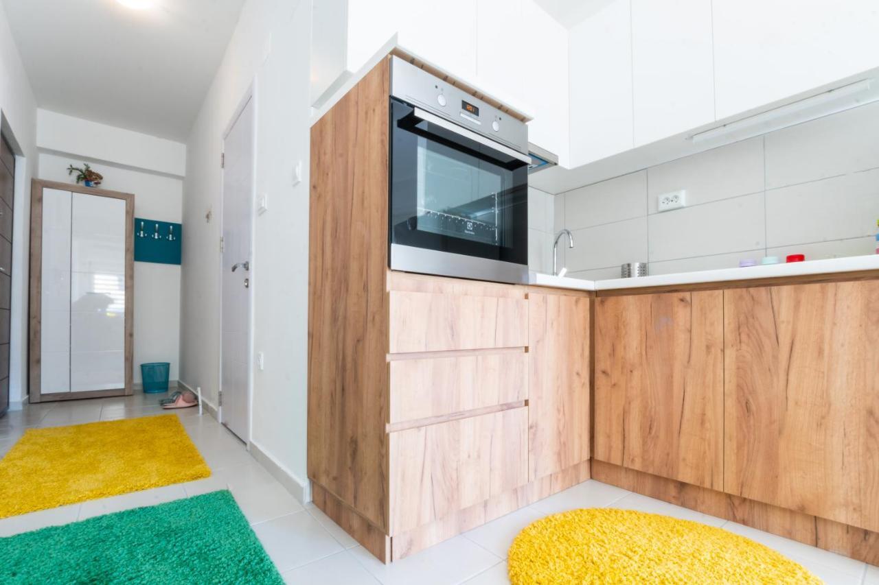 • Charming ǀ Near City Mall ǀ 1Br • Apartamento Skopie Exterior foto